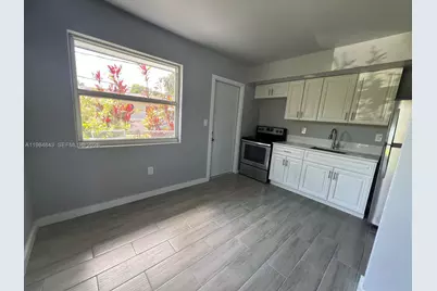 161 NE 117th St, Miami, FL 33161 - Photo 16