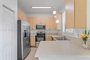 2109 NE 3rd Ct, Homestead, FL 33033 - Photo 8