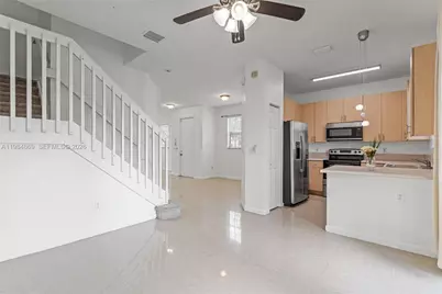 2109 NE 3rd Ct, Homestead, FL 33033 - Photo 6