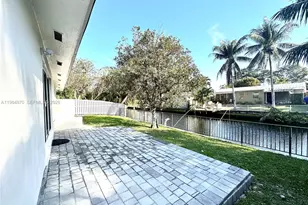 3042 Hayes St, Hollywood, FL 33021 - Photo 62