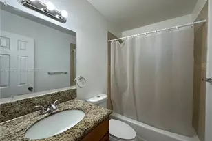 2705 NE 9th Ave, Wilton Manors, FL 33334 - Photo 22