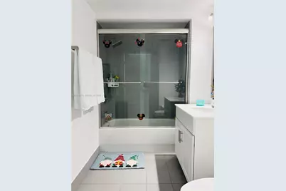 92 SW 3rd St #2112, Miami, FL 33130 - Photo 16