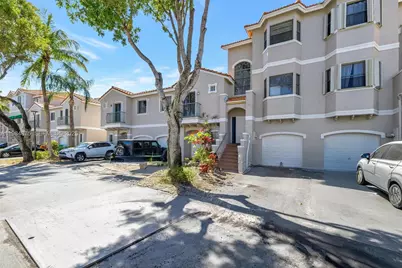 12662 NW 14th St, Sunrise, FL 33323 - Photo 2