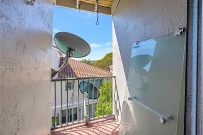 12662 NW 14th St, Sunrise, FL 33323 - Photo 40