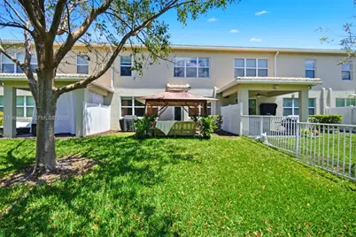 1628 Myrtle Oak Ter, Hollywood, FL 33021 - Photo 48