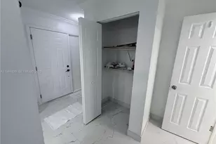 9365 Fontainebleau Blvd, Miami, FL 33172 - Photo 8