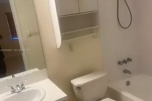 8600 SW 109th Ave, Miami, FL 33173 - Photo 6