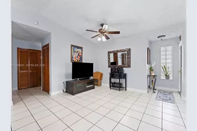 13811 SW 14th St, Miami, FL 33184 - Photo 18