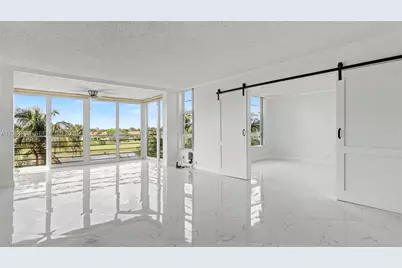 3970 Oaks Clubhouse Dr #407, Pompano Beach, FL 33069 - Photo 4