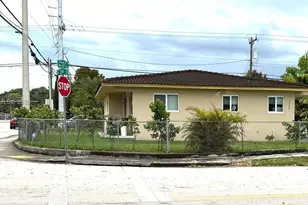 3900 SW 67th Ave, Miami, FL 33155 - Photo 2