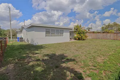 11820 Sheridan St, Pembroke Pines, FL 33026 - Photo 20