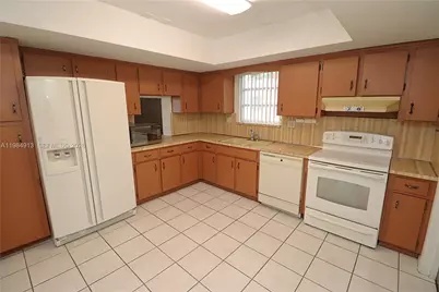 11820 Sheridan St, Pembroke Pines, FL 33026 - Photo 6