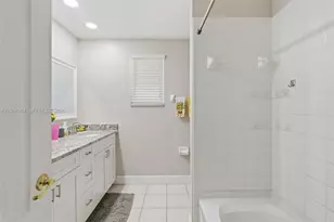 12502 Lake Vista Dr, Tampa, FL 33534 - Photo 20