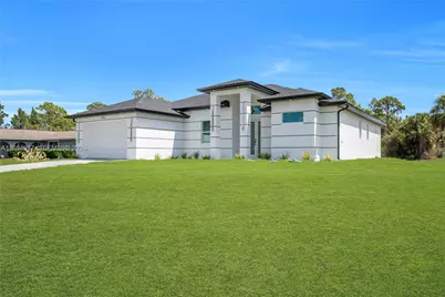 704 Clayton, Lehigh Acres, FL 33972 - Photo 4