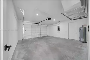 704 Clayton, Lehigh Acres, FL 33972 - Photo 26