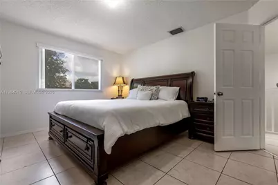16323 SW 97th St, Miami, FL 33196 - Photo 8