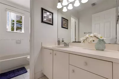 16323 SW 97th St, Miami, FL 33196 - Photo 14