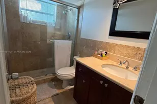 2185 NE 123rd St, North Miami, FL 33181 - Photo 10