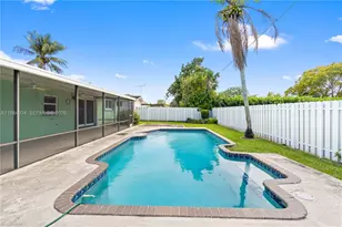 19900 SW 87th Ct, Cutler Bay, FL 33157 - Photo 2