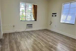 2400 NW 15th St, Miami, FL 33125 - Photo 14