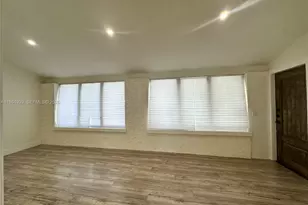 2400 NW 15th St, Miami, FL 33125 - Photo 4