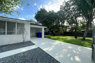 2400 NW 15th St, Miami, FL 33125 - Photo 18