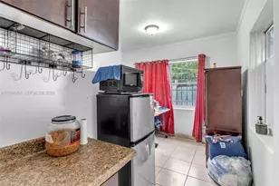 2490 NW 59th St, Miami, FL 33142 - Photo 20