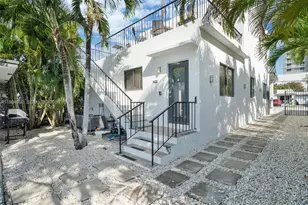 920 SW 9th St, Miami, FL 33130 - Photo 32