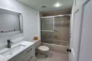 1703 Whitehall Dr, Davie, FL 33324 - Photo 14