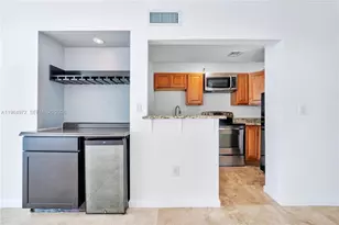 2455 Flamingo Dr, Miami Beach, FL 33140 - Photo 14
