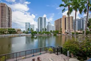 2455 Flamingo Dr, Miami Beach, FL 33140 - Photo 2