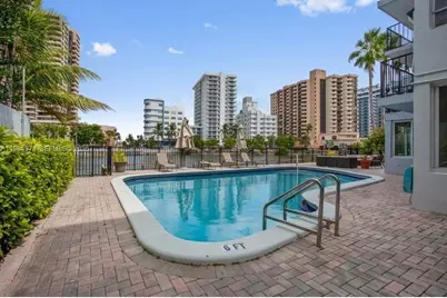 2455 Flamingo Dr #201, Miami Beach, FL 33140 - Photo 18