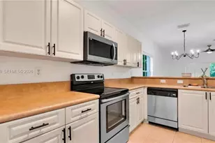 4921 SW 140th Terrace, Miramar, FL 33027 - Photo 6