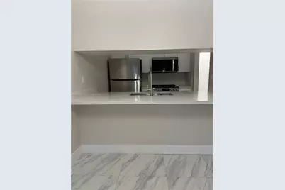 6708 NW 188th Ter, Hialeah, FL 33015 - Photo 4