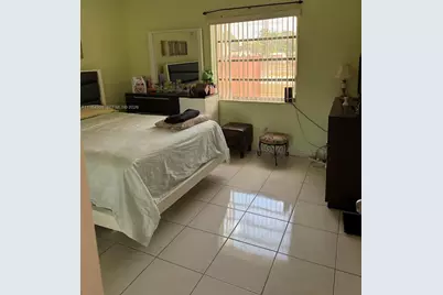 10201 SW 35th St, Miami, FL 33165 - Photo 4