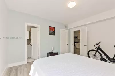1275 Marseille Dr #35, Miami Beach, FL 33141 - Photo 12