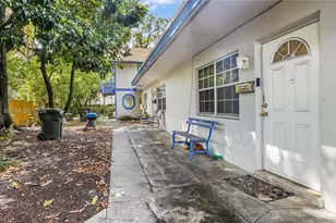 898 NE 39th St, Oakland Park, FL 33334 - Photo 2