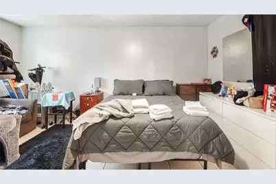 898 NE 39th St, Oakland Park, FL 33334 - Photo 10