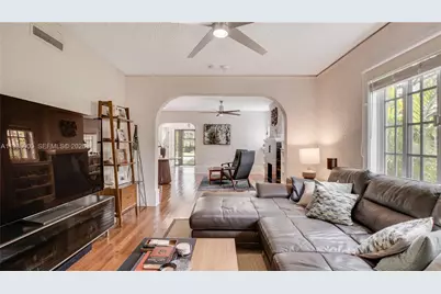 1147 Sorolla Ave, Coral Gables, FL 33134 - Photo 10