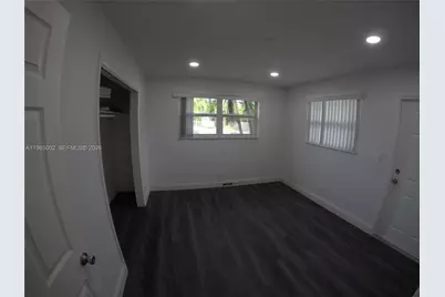 1204 NE 5th Ter #1, Fort Lauderdale, FL 33304 - Photo 8