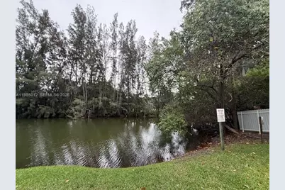 5100 SW 64th Ave #202, Davie, FL 33314 - Photo 4