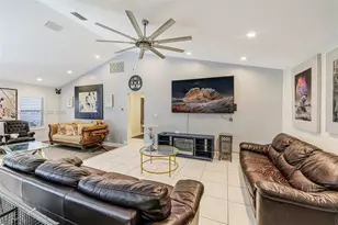 5431 SW 109th Ave, Davie, FL 33328 - Photo 10