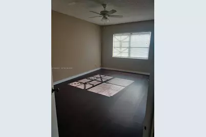 8290 Lake Dr #509, Doral, FL 33166 - Photo 6