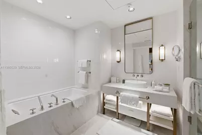 525 N Fort Lauderdale Beach Blvd #1509, Fort Lauderdale, FL 33304 - Photo 4