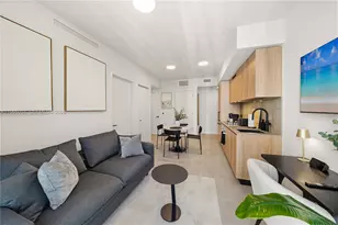 121 NE 5th St, Miami, FL 33132 - Photo 10