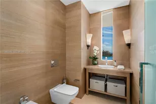 800 South Pointe Dr, Miami Beach, FL 33139 - Photo 22