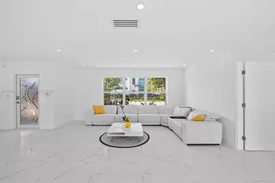 2816 NE 35th St, Fort Lauderdale, FL 33306 - Photo 10