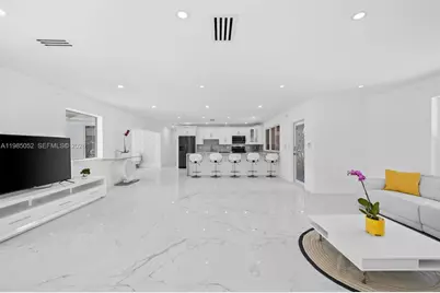 2816 NE 35th St, Fort Lauderdale, FL 33306 - Photo 12