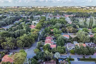 1015 Cortez St, Coral Gables, FL 33134 - Photo 44