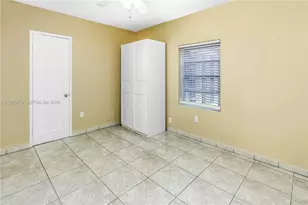 1015 Cortez St, Coral Gables, FL 33134 - Photo 20